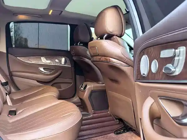 Mercedes-Benz E-Class 2019