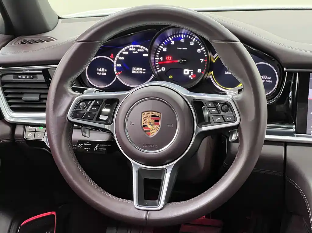 Porsche Panamera 2019 — фото 14