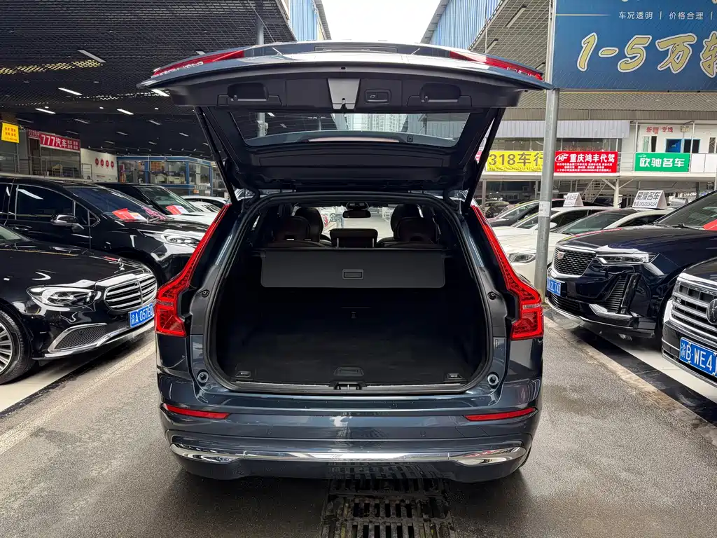 Volvo XC60 2022 — фото 26