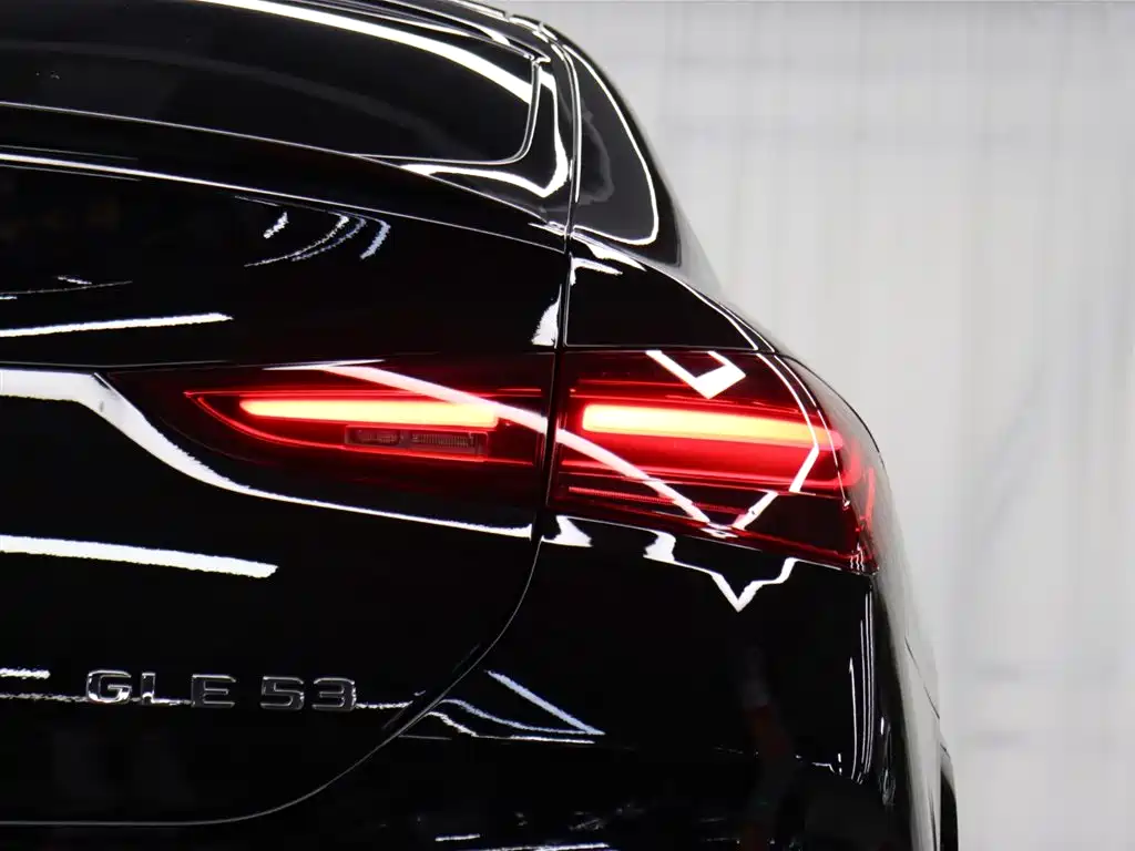 Mercedes-Benz GLE Coupe AMG 2025 — фото 26