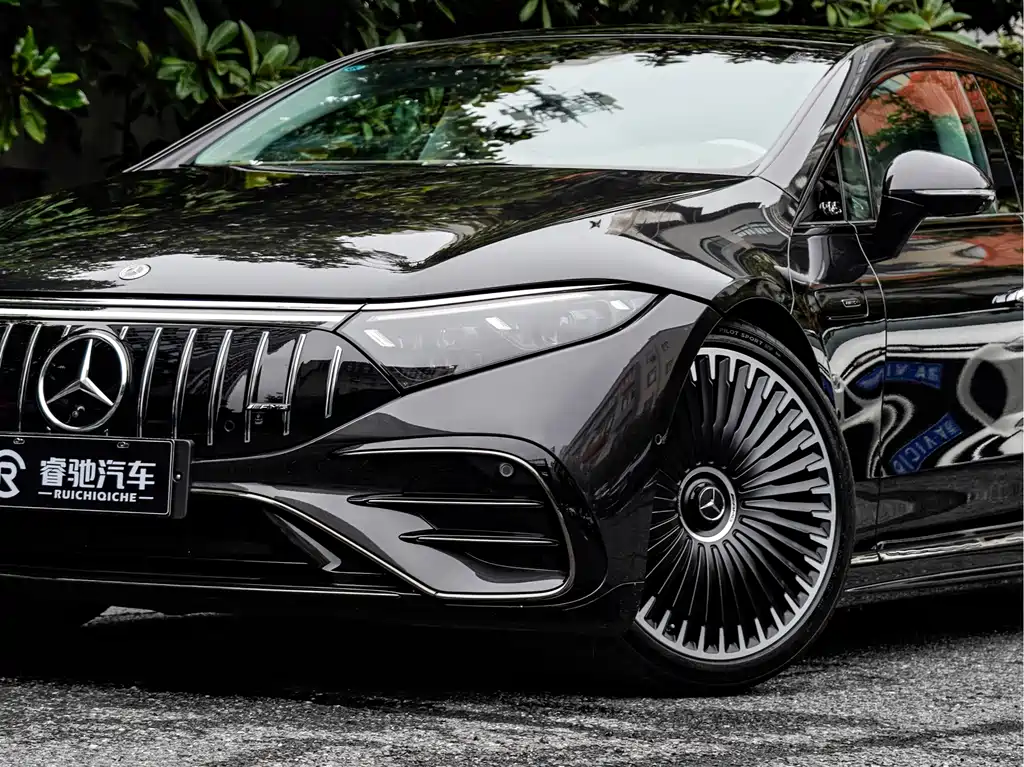 Mercedes-Benz EQS AMG 2023 — фото 7