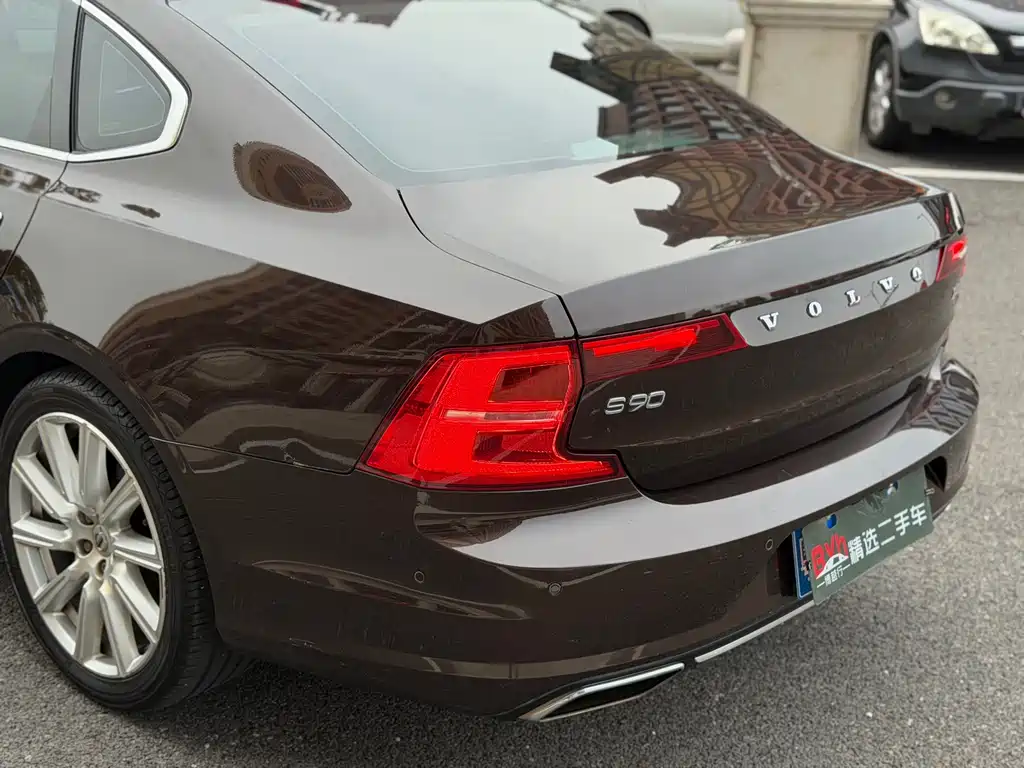 Volvo S90 2017 — фото 10
