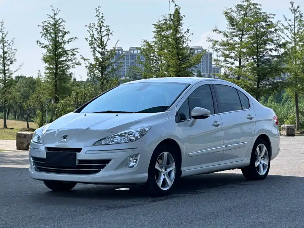 Peugeot 408 2014 — фото 2