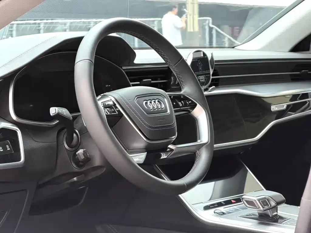 Audi A7L 2024 — фото 7