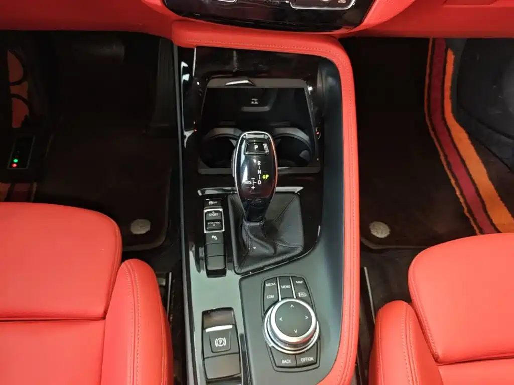 BMW X2 2024 — фото 14