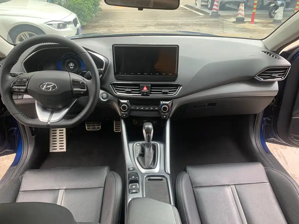 Hyundai Festa 2019 — фото 15