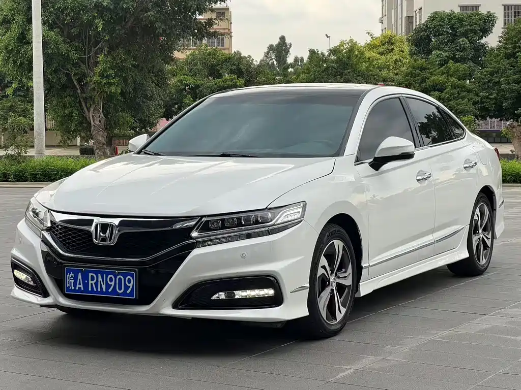 Honda Spirior 2017 — фото 1