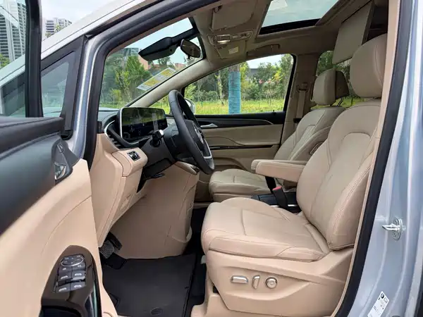 Buick GL8 New Energy 2025