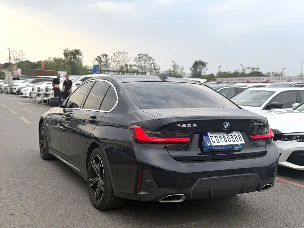 BMW 3 Series 2024