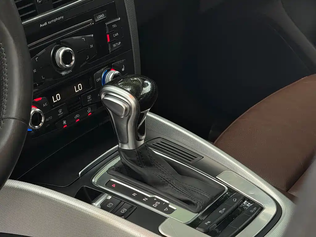 Audi Q5 2015 — фото 14