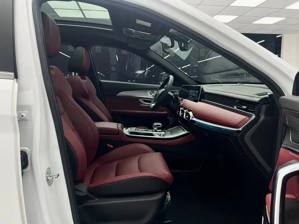 Jetour X70 PLUS 2022 — фото 18