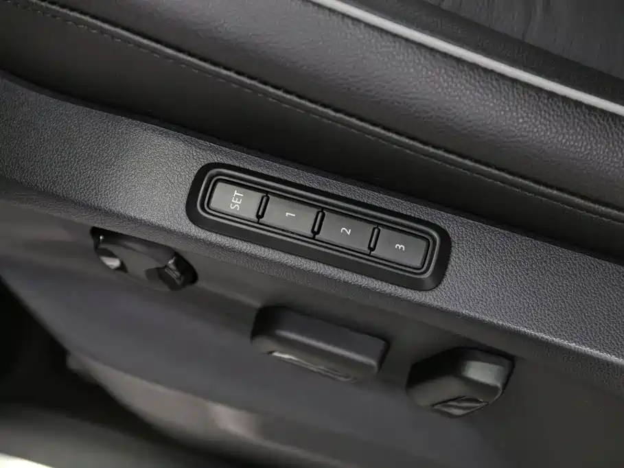 Volkswagen Tiguan 2019 — фото 14