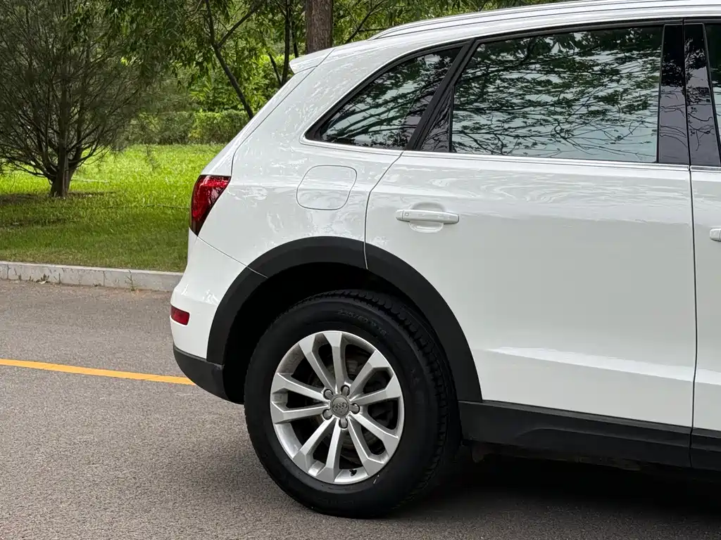 Audi Q5 2015 — фото 12