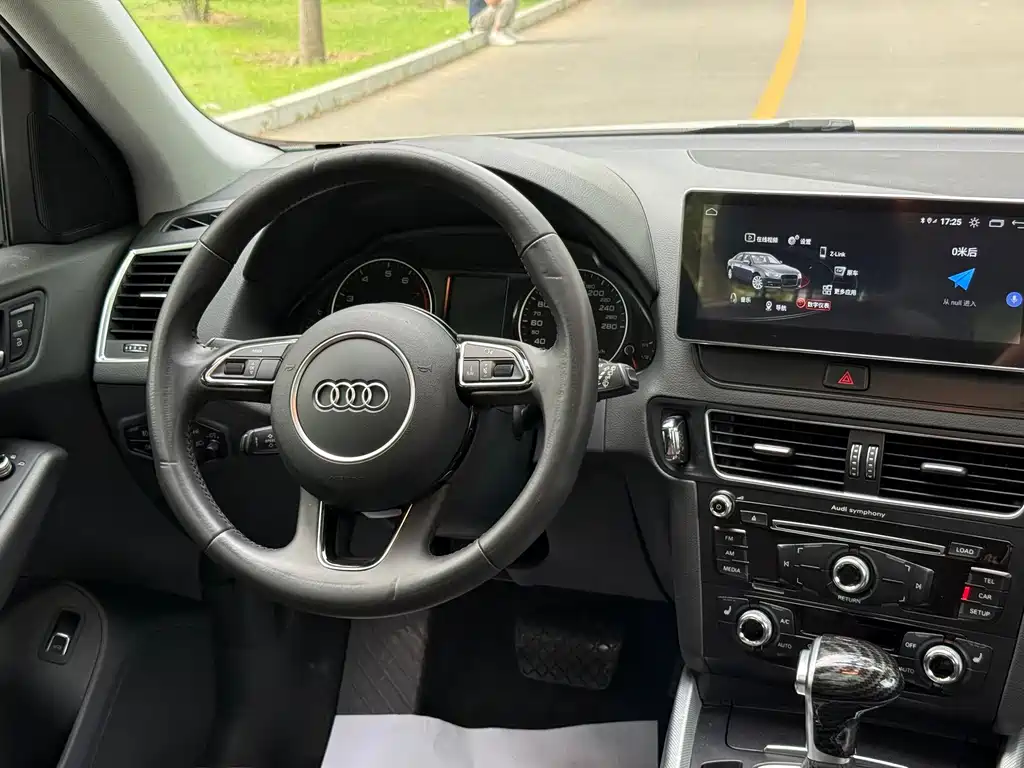 Audi Q5 2015 — фото 23