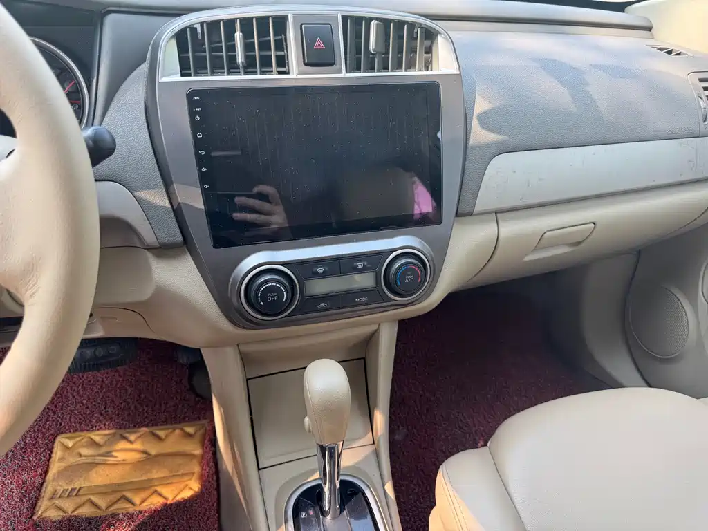 Nissan Sylphy 2018 — фото 8