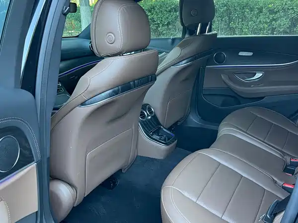 Mercedes-Benz E-Class 2022