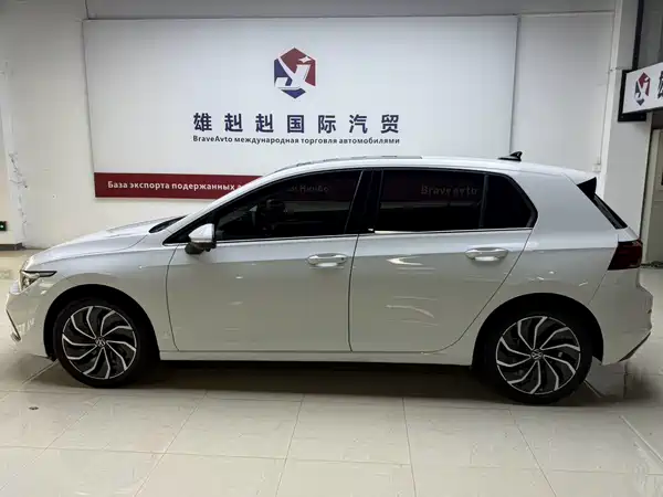 Volkswagen Golf 2023