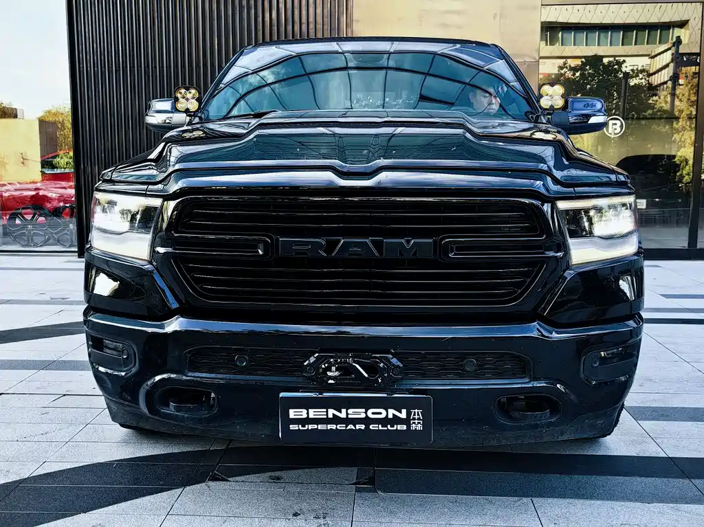 RAM Trucks 2019 — фото 2