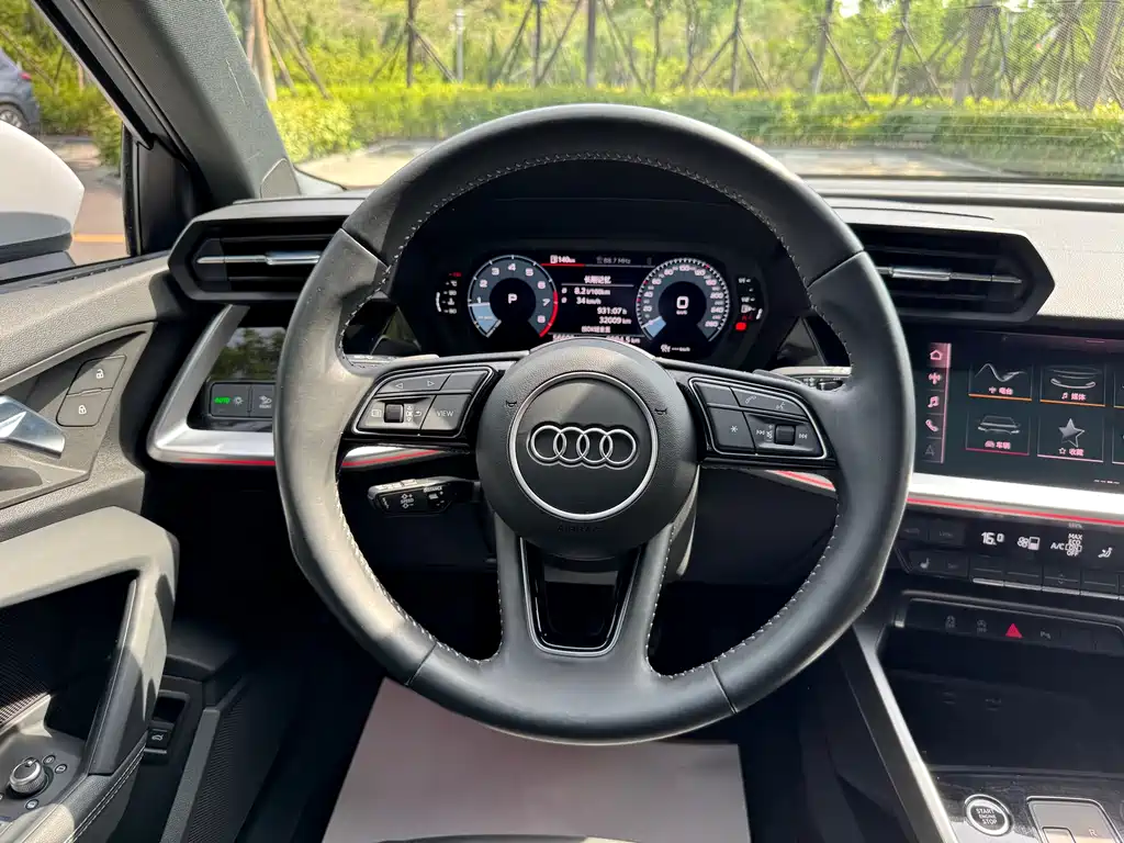 Audi A3 2022 — фото 17