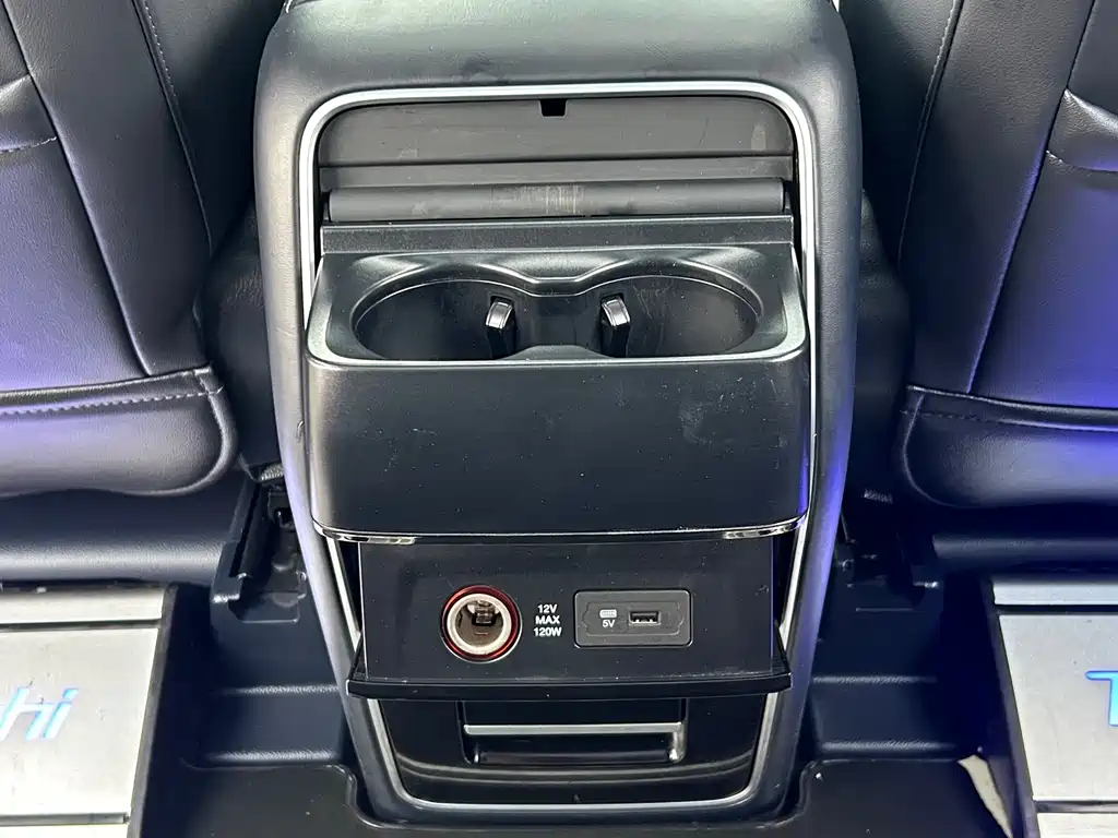 GAC Motor Trumpchi M8 2022 — фото 16