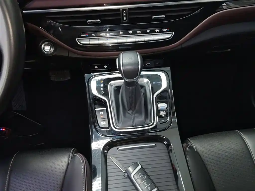 GAC Motor Trumpchi M6 2023 — фото 14