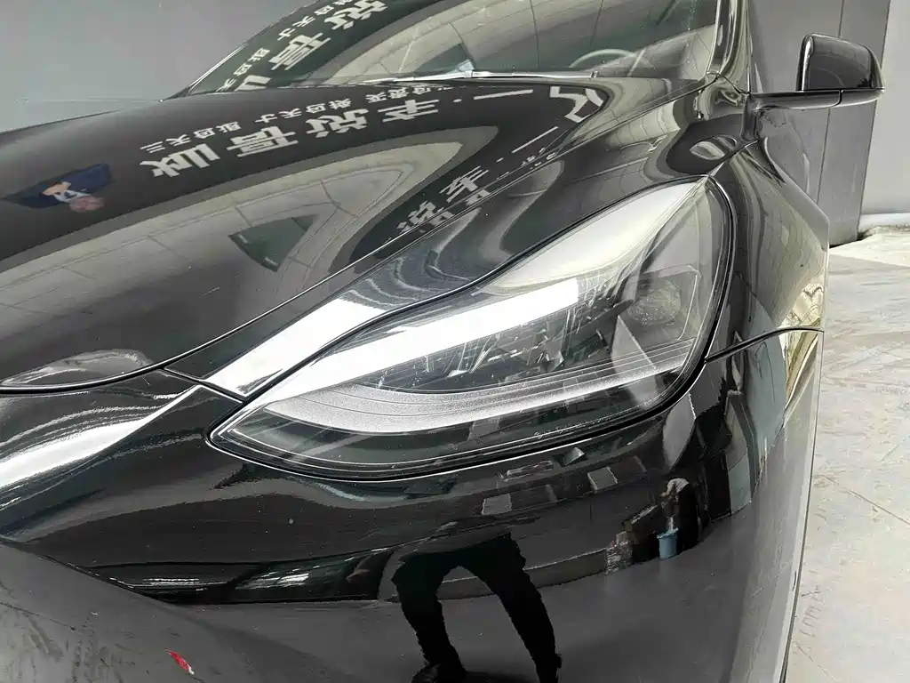Tesla Model Y 2022 — фото 10
