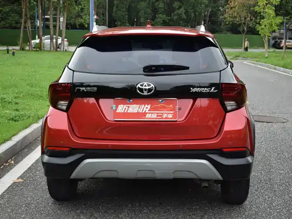 Toyota Yaris L 2021