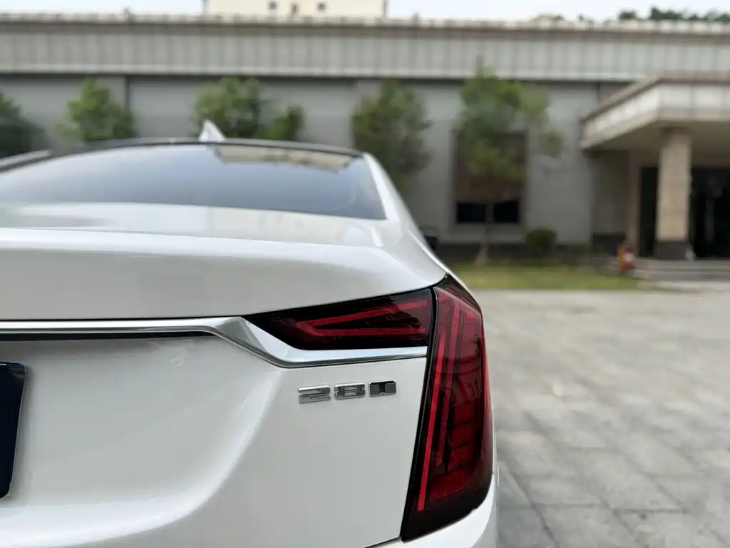 Cadillac CT6 2021 — фото 17