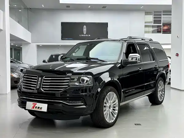 Lincoln Navigator 2016
