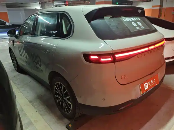 Leapmotor B10 2025