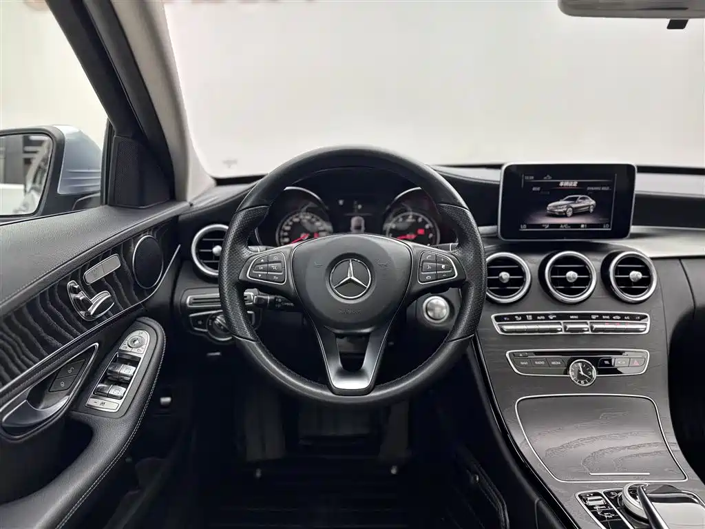Mercedes-Benz C-Class 2018 — фото 9