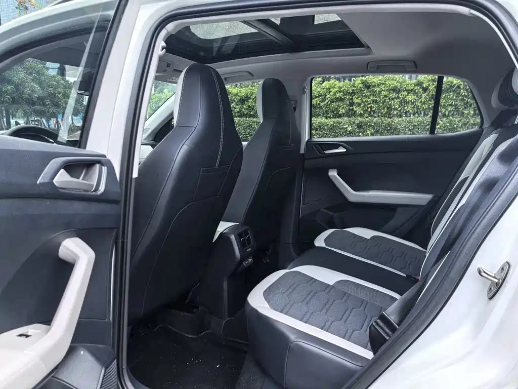 Volkswagen Tharu 2025