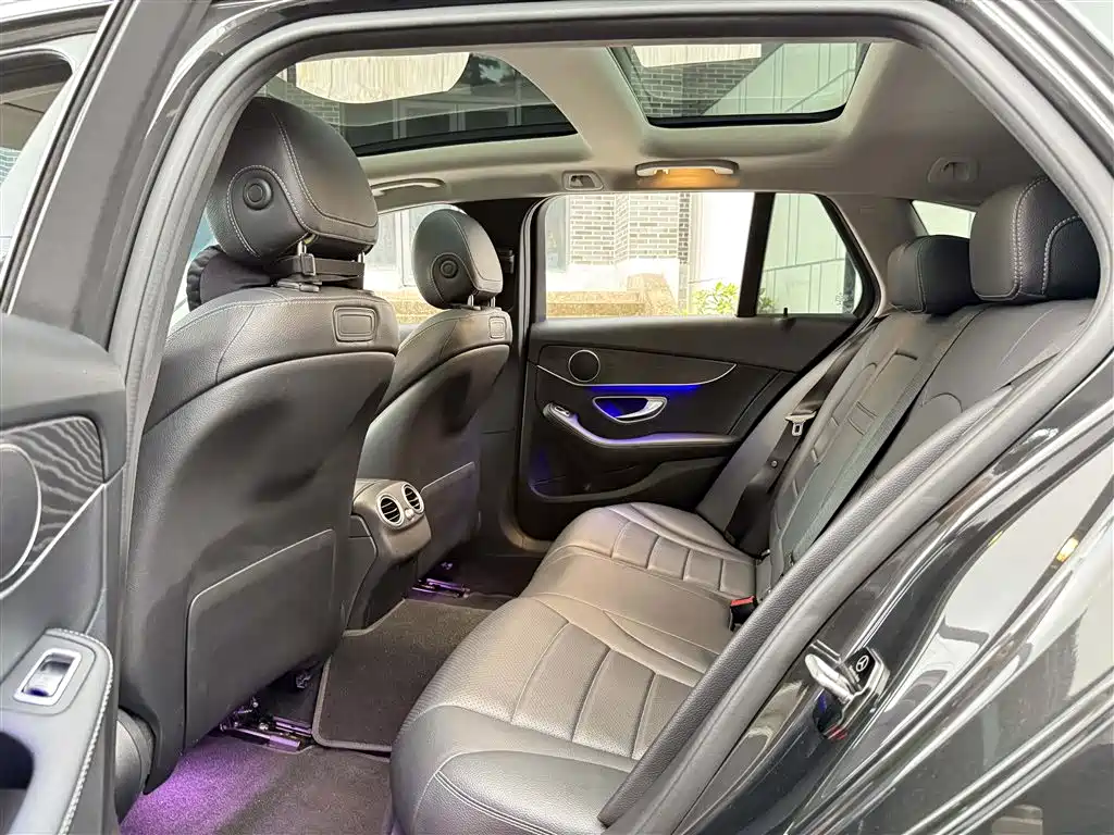 Mercedes-Benz C-Class 2020