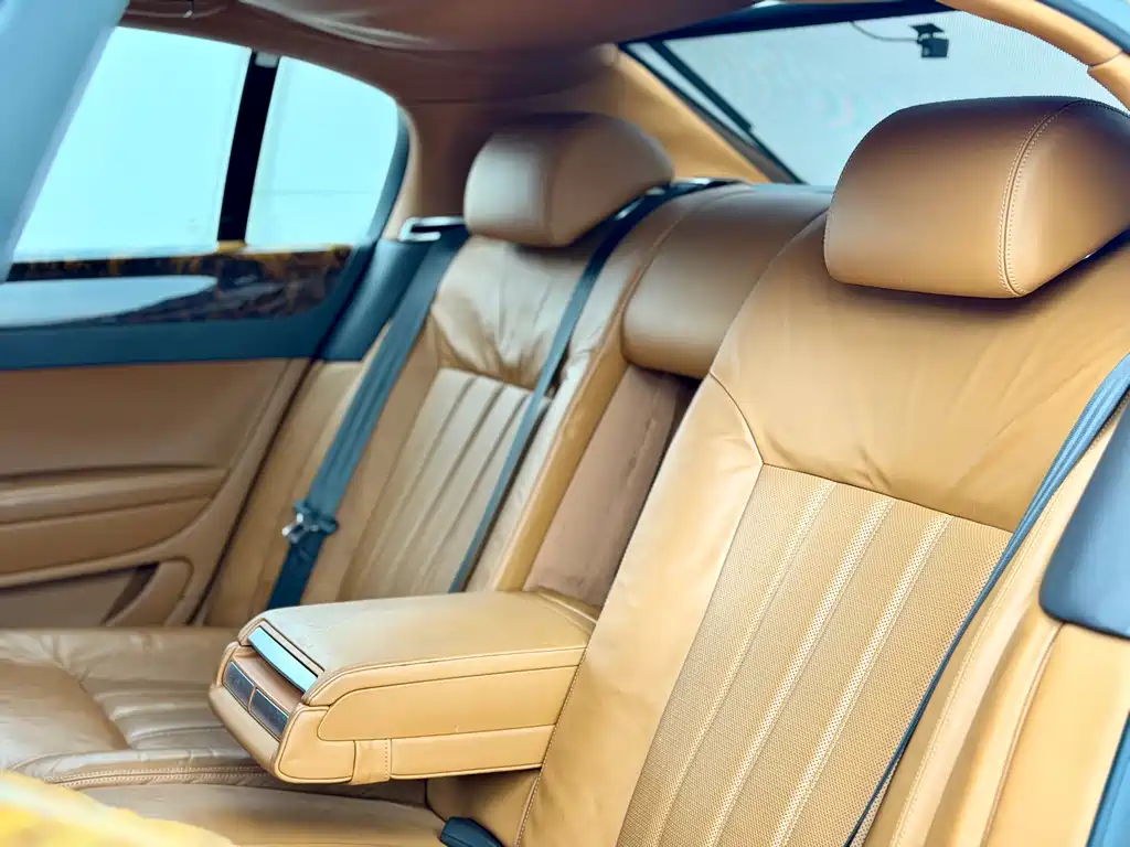 Bentley Flying Spur 2012 — фото 17