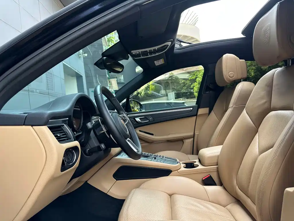 Porsche Macan 2018 — фото 8