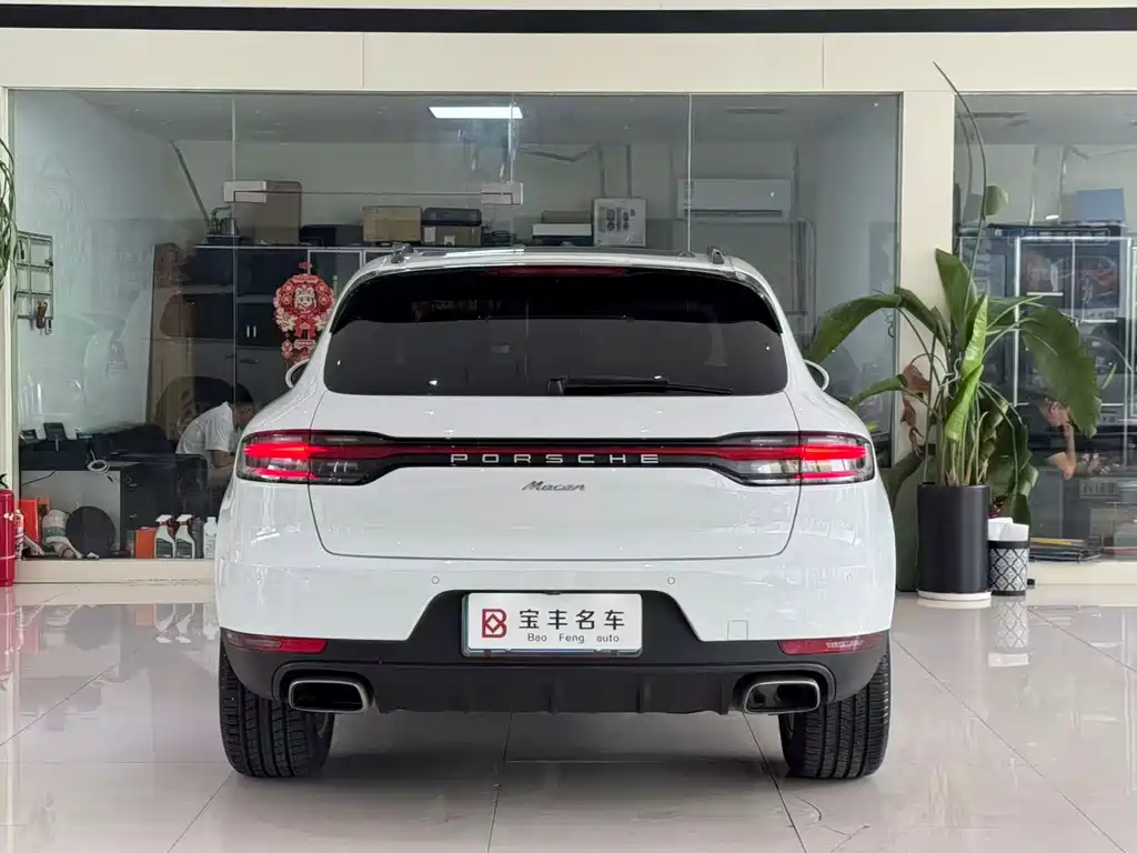 Porsche Macan 2020 — фото 8