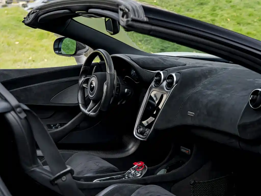 McLaren 600LT 2020 — фото 13