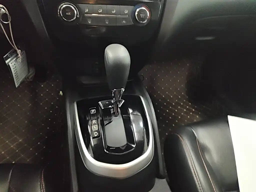 Nissan Qashqai 2017 — фото 14