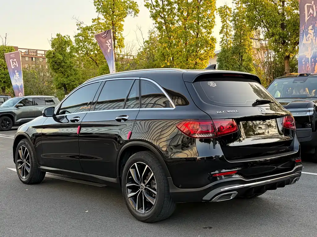 Mercedes-Benz GLC 2020 — фото 15
