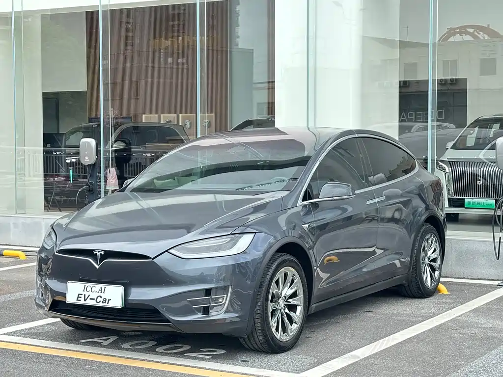 Tesla Model X 2018