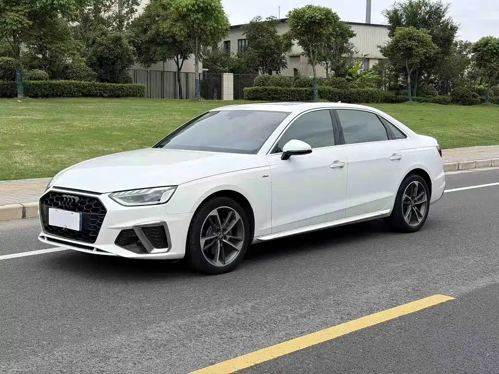 Audi A4L 2021