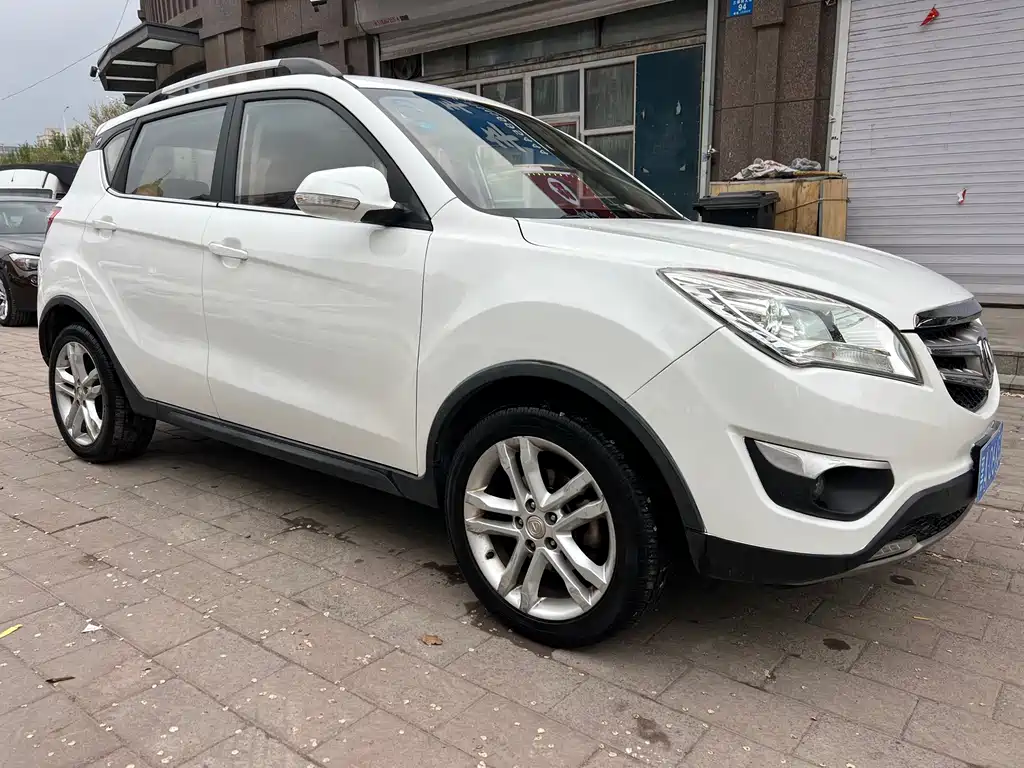 Changan CS35 2016
