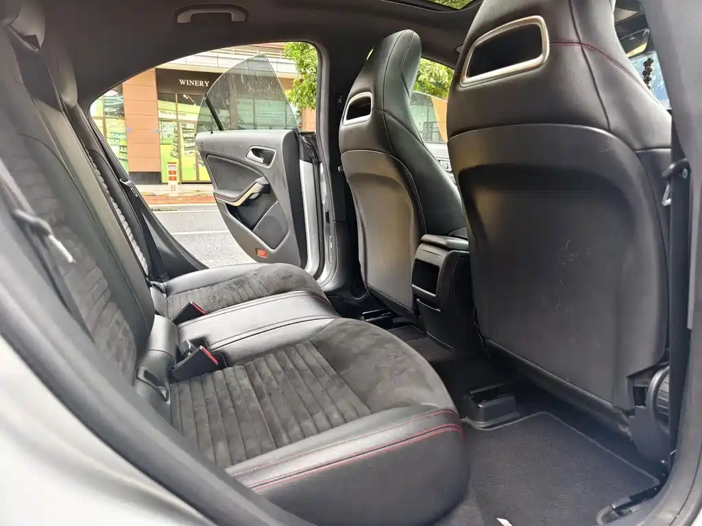 Mercedes-Benz CLA 2016 — фото 13
