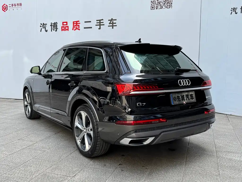 Audi Q7 2020 — фото 5