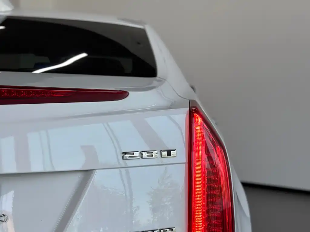 Cadillac ATS-L 2018 — фото 20