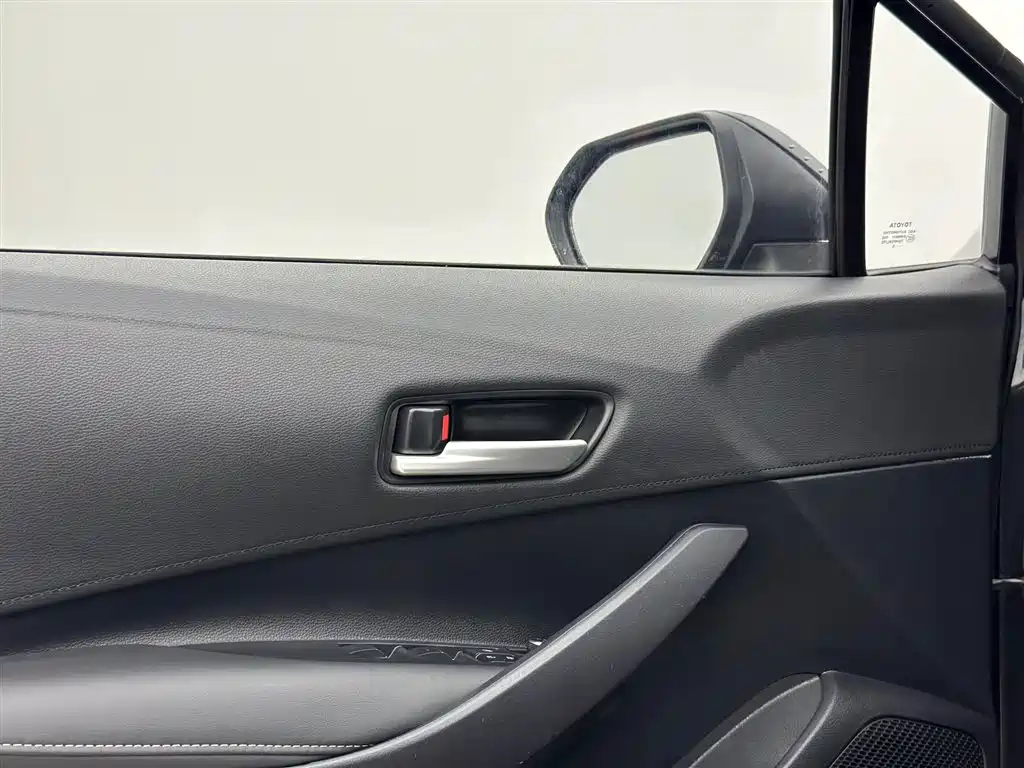 Toyota Corolla 2022 — фото 13