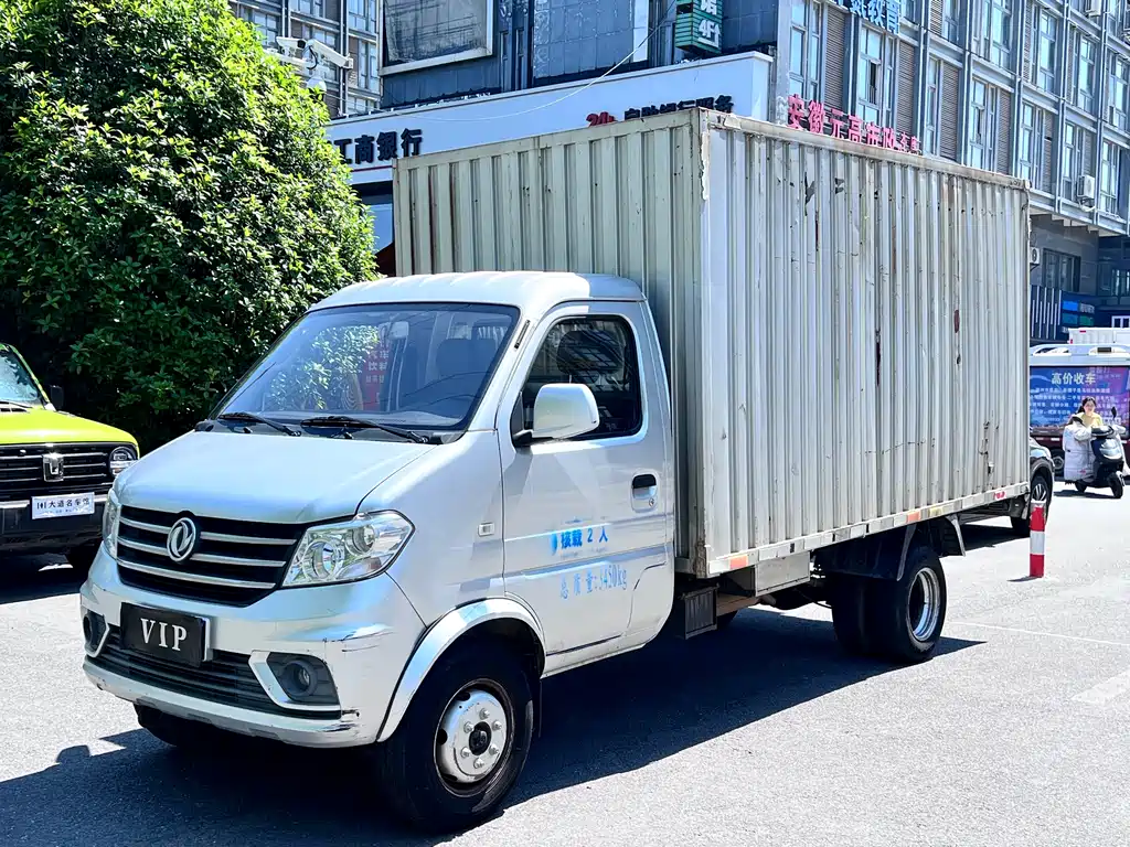 DFSK D51 2020