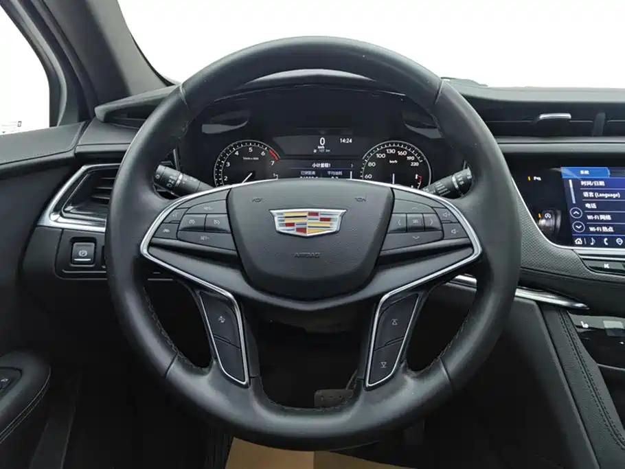 Cadillac XT5 2021 — фото 15
