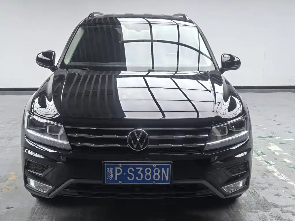 Volkswagen Tiguan L 2021 — фото 2