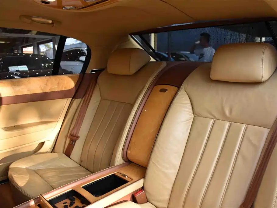 Bentley Flying Spur 2008 — фото 13